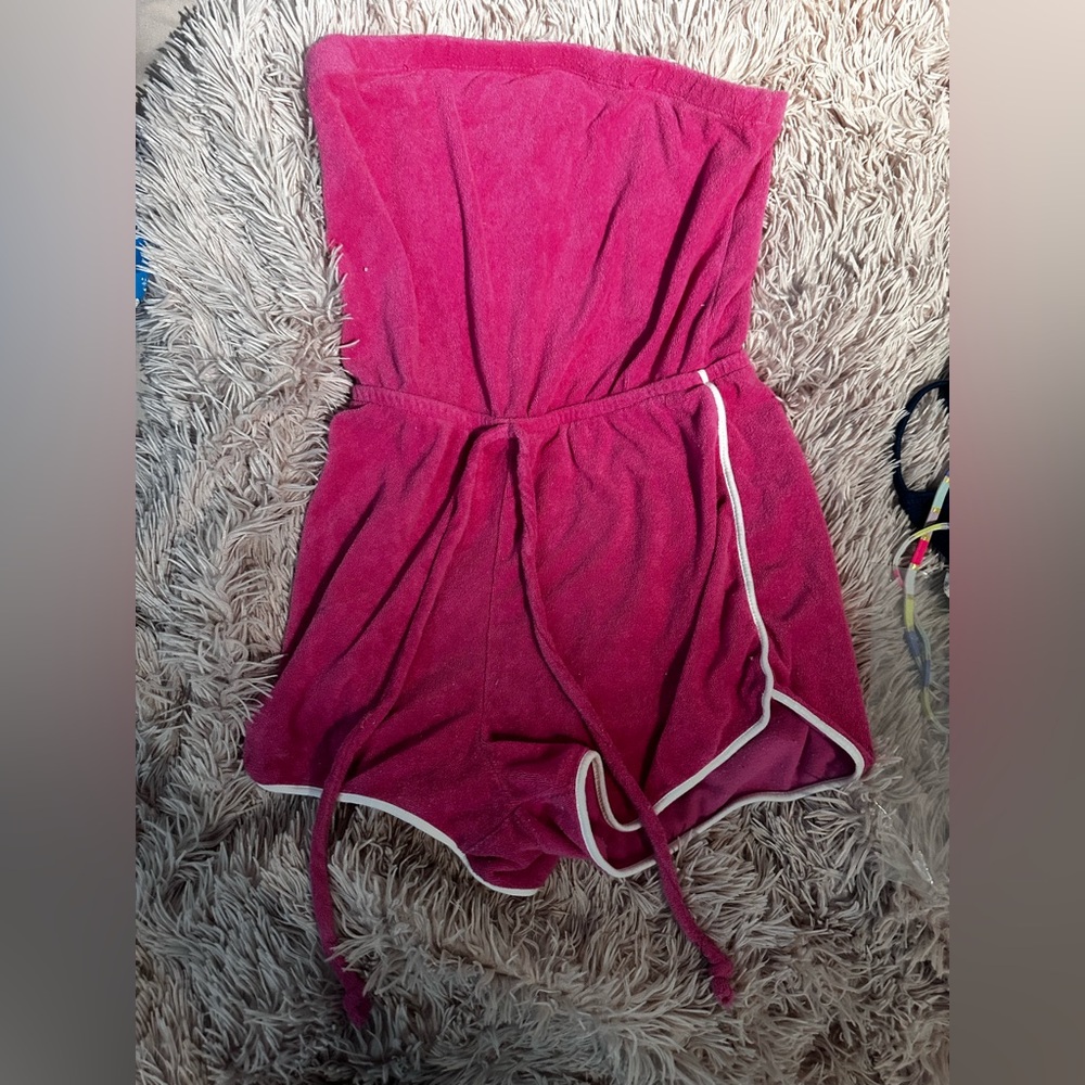 Terry cloth romper is